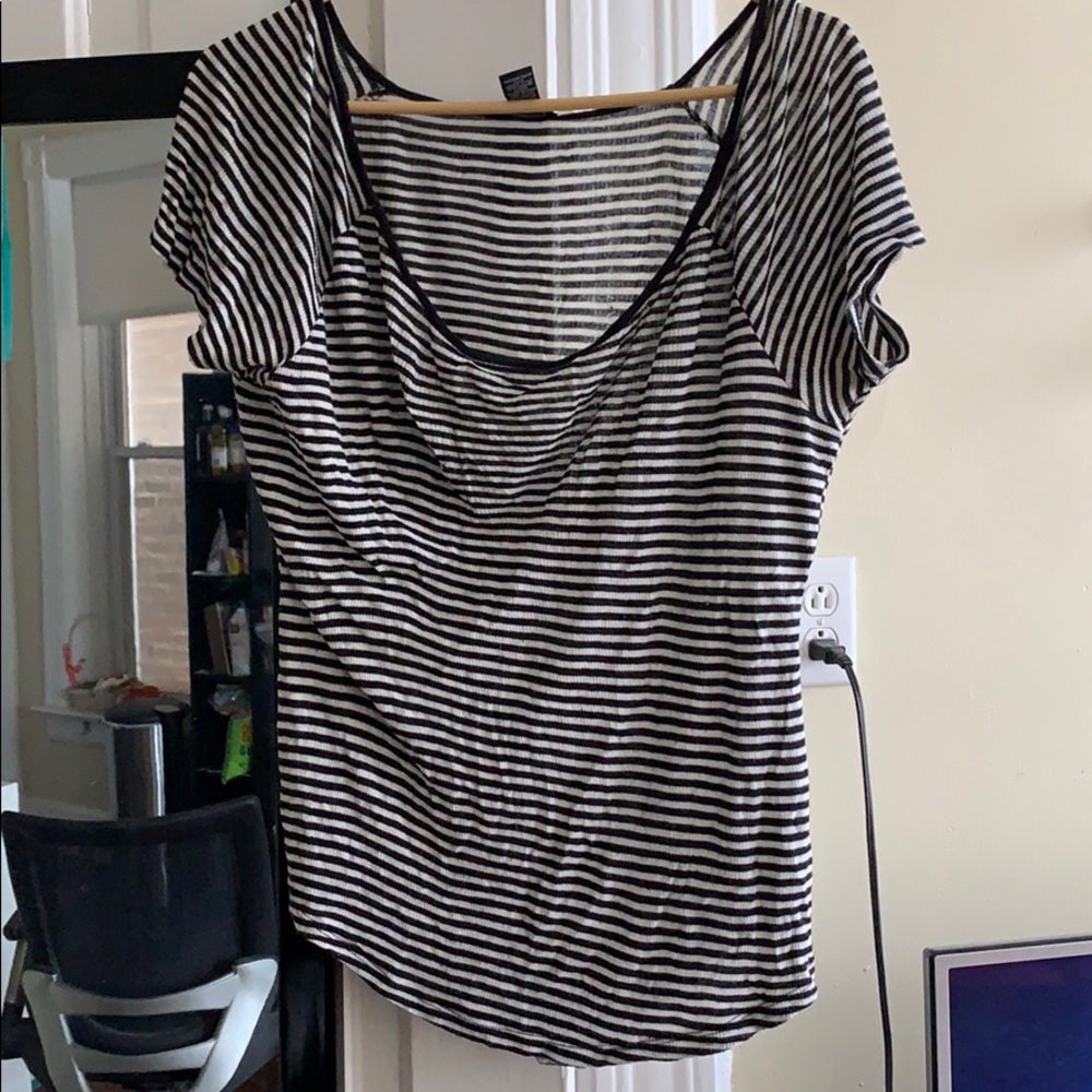 Rue 21 Scoop neck T Shirt